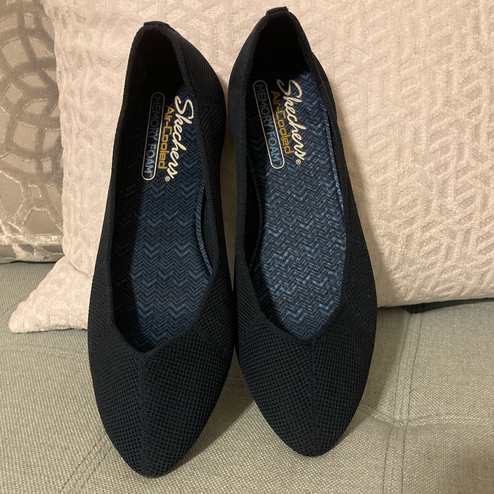 Sketchers stretch cooling memory foam